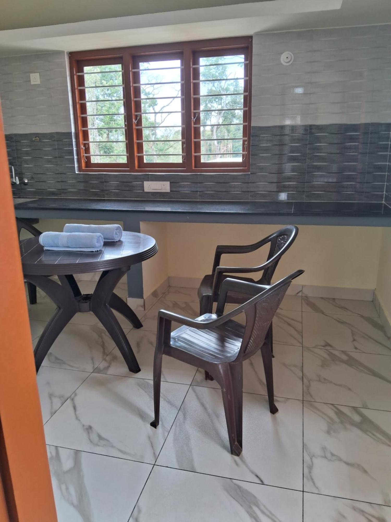 Coorg Teakwood Treasure Homestay Madikeri Exterior foto